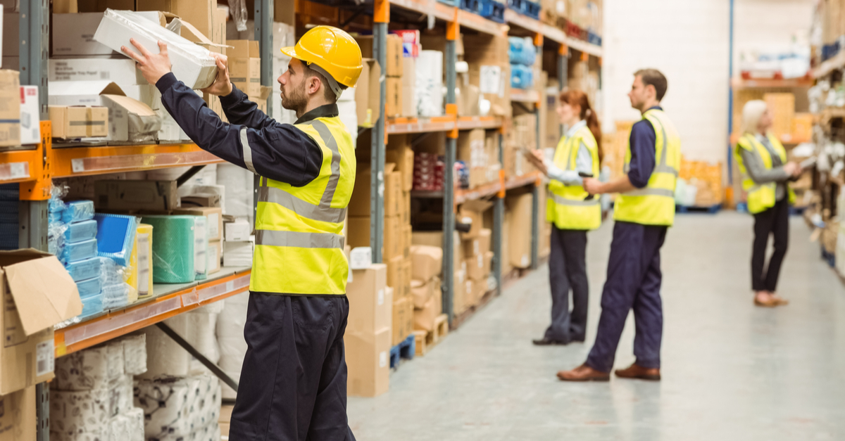 Fulfillment Center : What is it & How is it Different From a Warehouse?